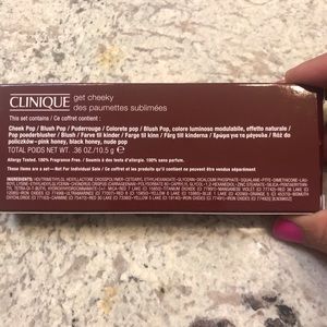 Clinique Makeup - Clinique blush trio Clinique Makeup - Clinique blush trio